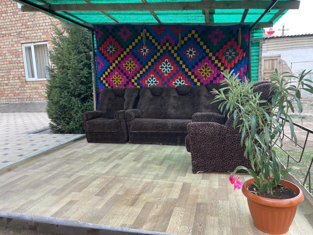 Center Guesthouse Kochkor Exterior photo